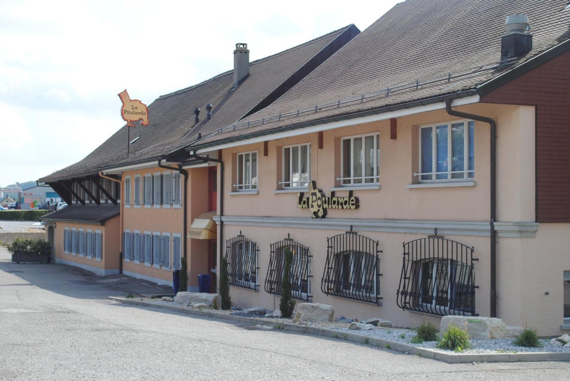 Motel - Hotel La Poularde Romont Екстер'єр фото